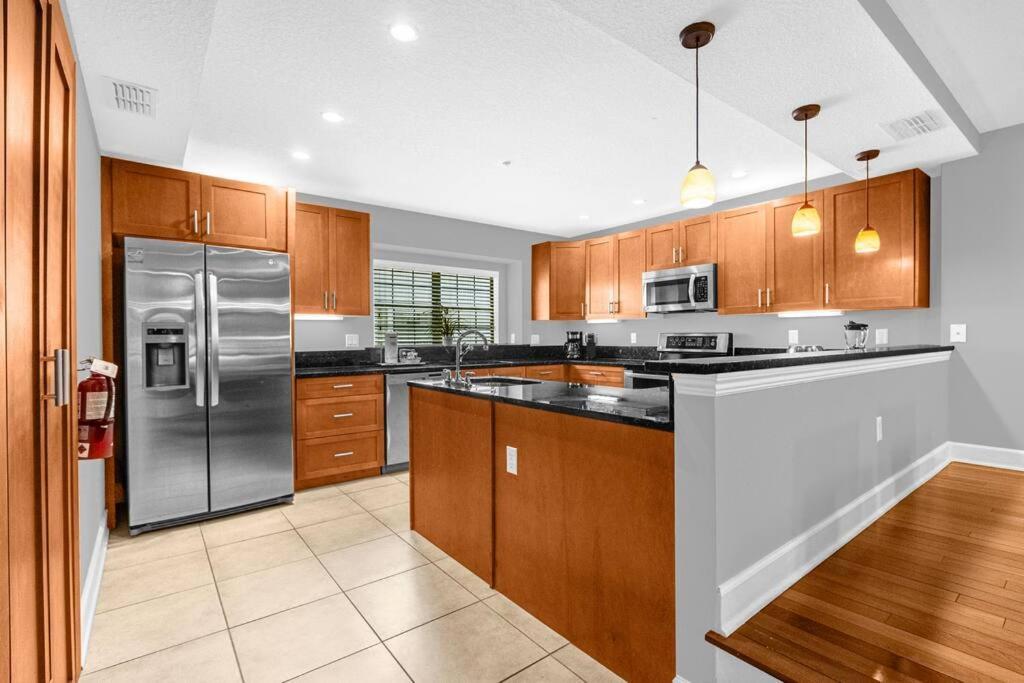 Charming 4Br Family Townhouse Inside Disney Resort Area Орландо Экстерьер фото